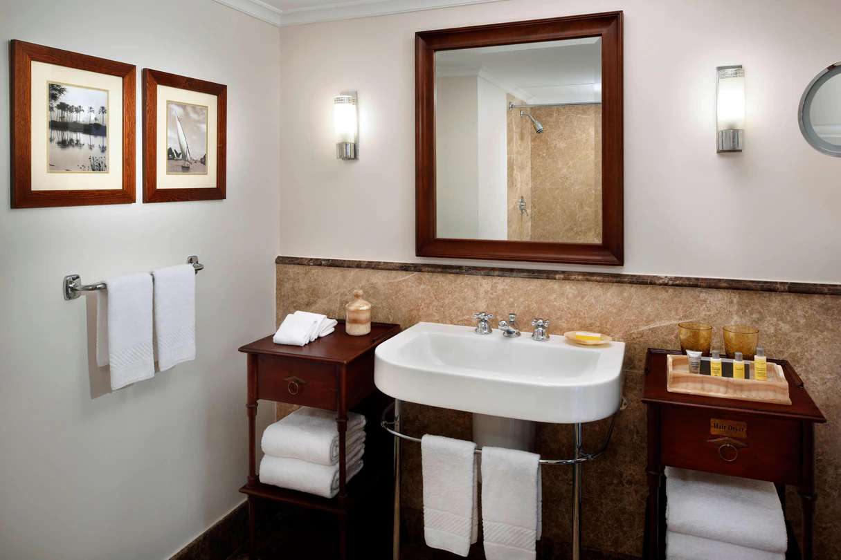 hotel-img