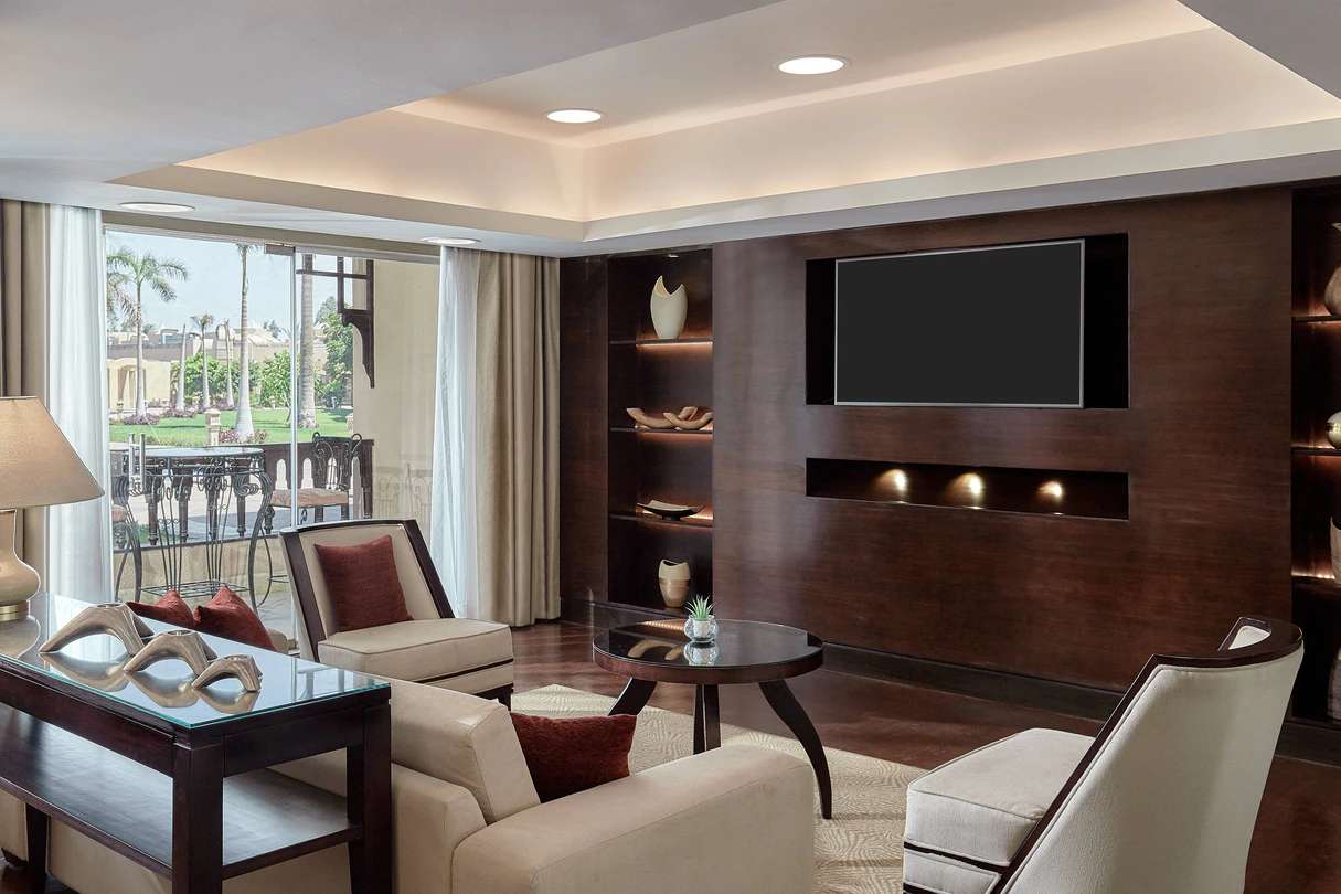 hotel-img