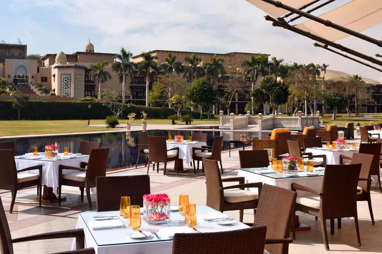 hotel-img